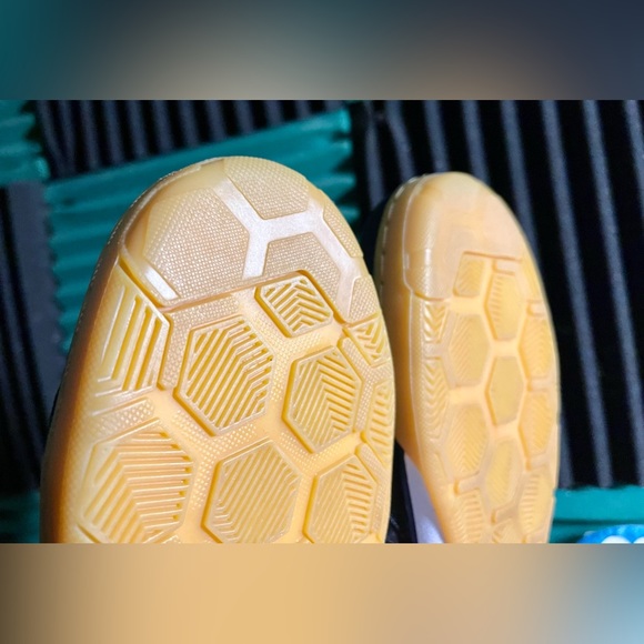 Nike SB X Supreme Gato - Picture 9 of 11